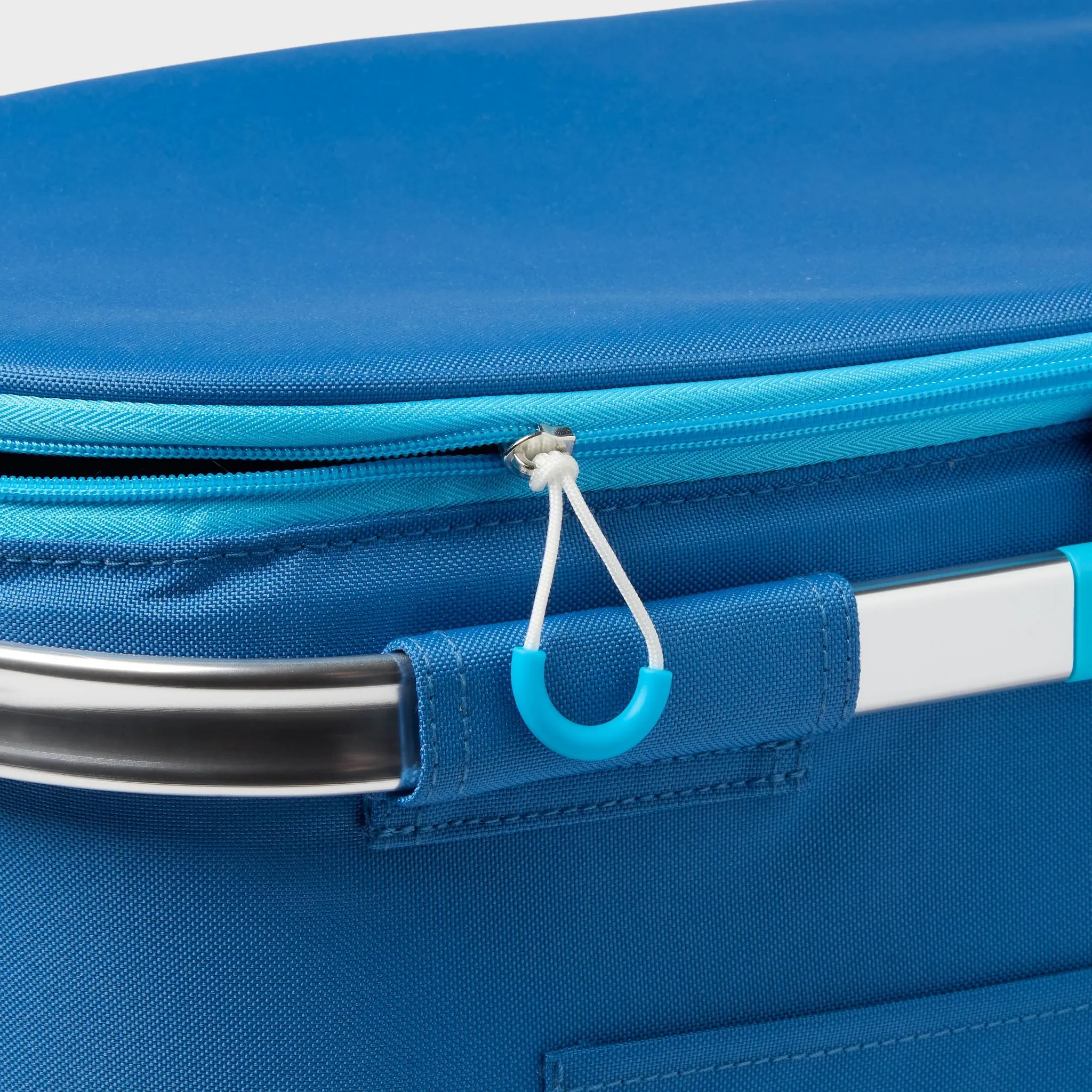 36 Cans/31qt Soft Sided Cooler - ™ Blue - Image 3