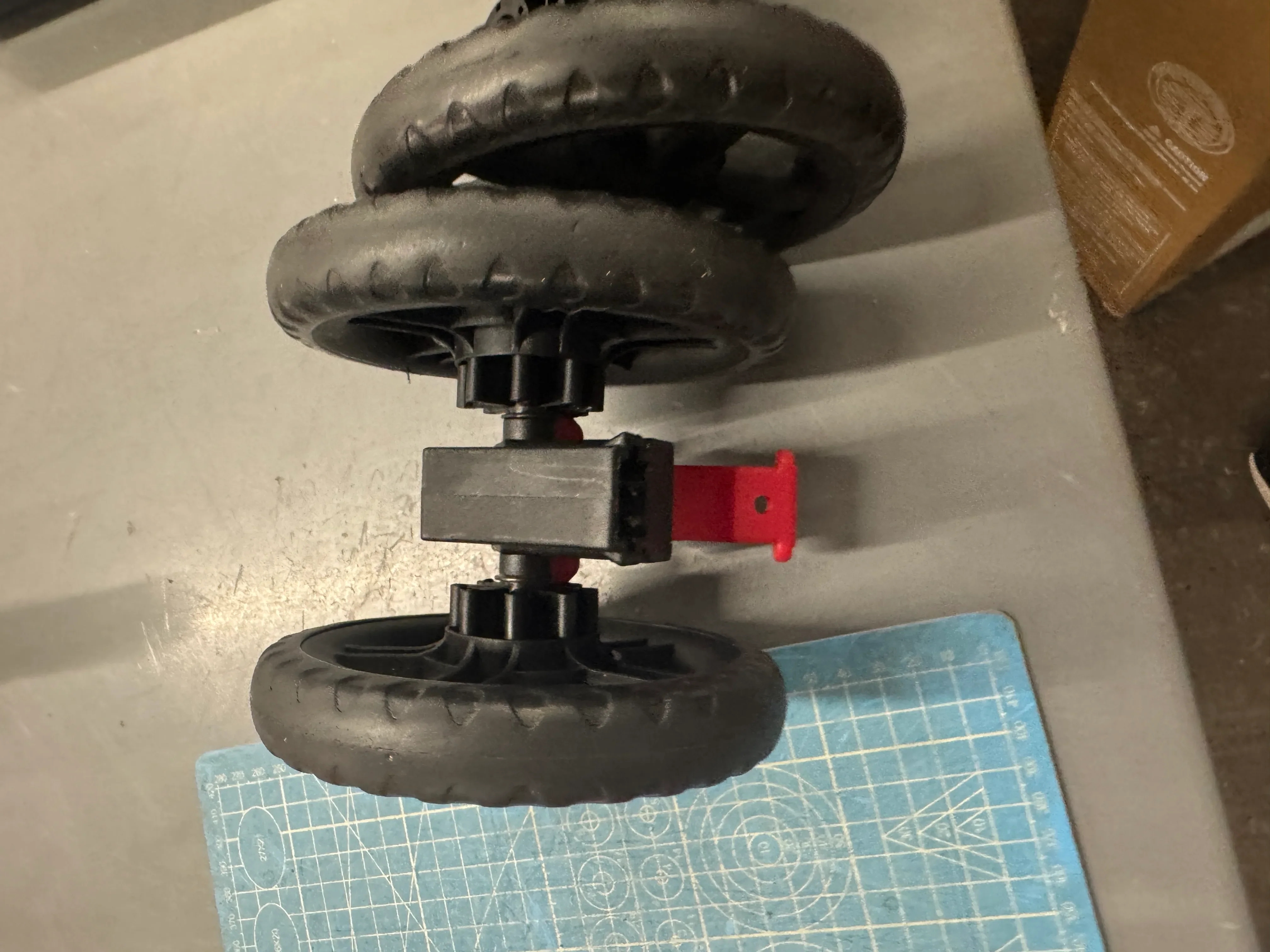 Trek Lite Lightweight Baby Stroller - Peach (Floor Model) - Image 4